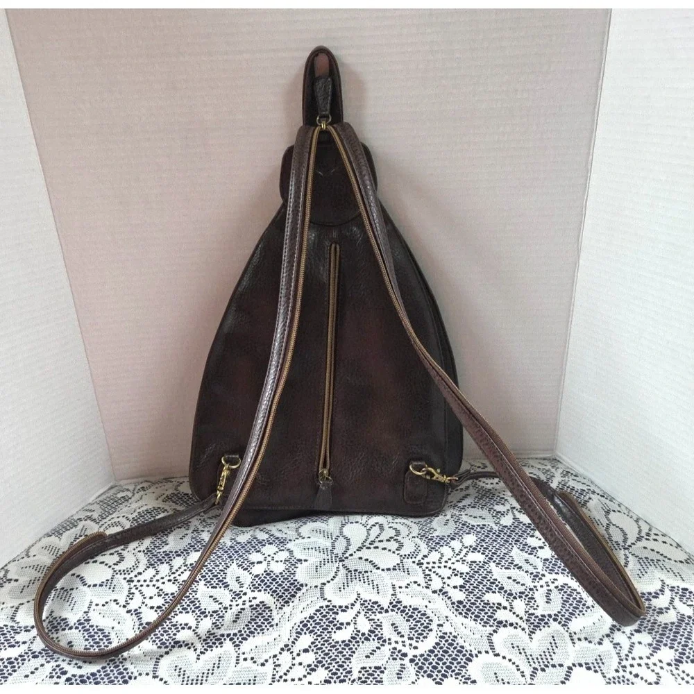 Relic Fossil Backpack/Purse‎ Brown Leather Zippered Pockets Adjustable Straps